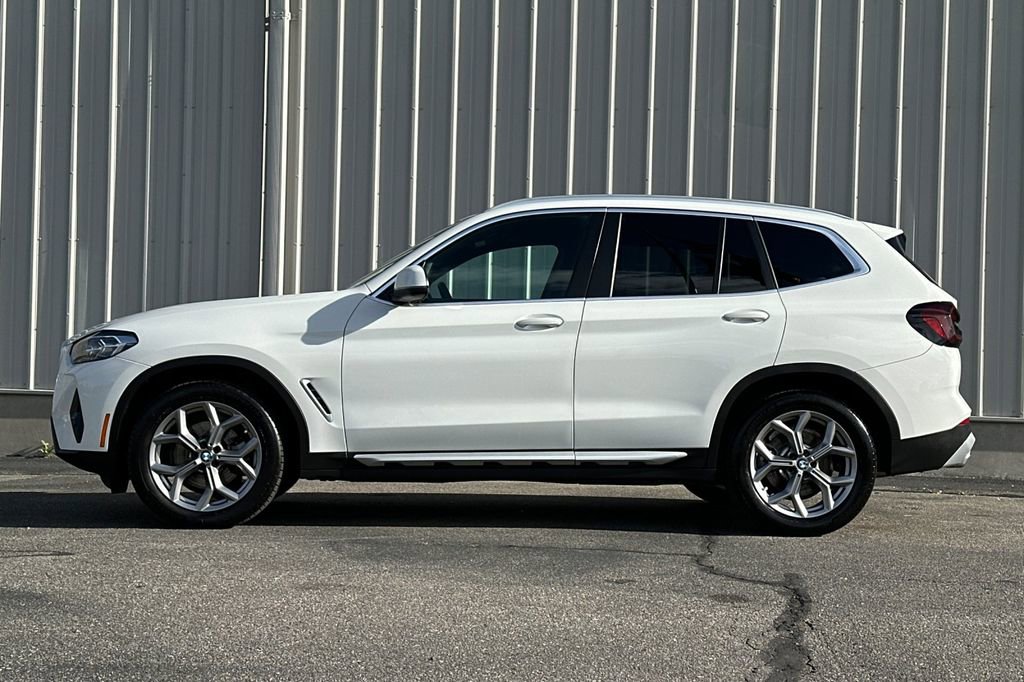 Used 2024 BMW X3 xDrive30i w/ Premium Package AWD/4WD image 7