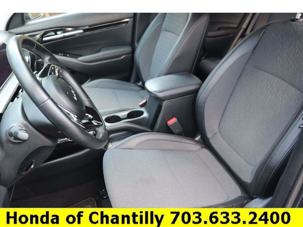 Used 2024 Kia Seltos S FWD image 24