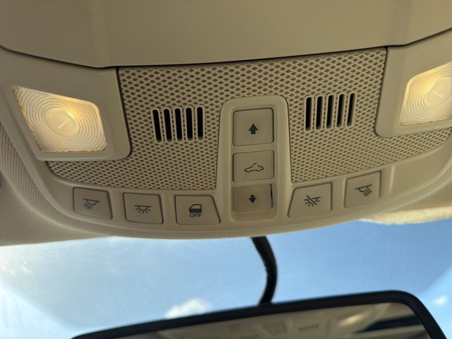 Used 2014 Ford Fusion SE w/ Equipment Group 202A FWD image 17