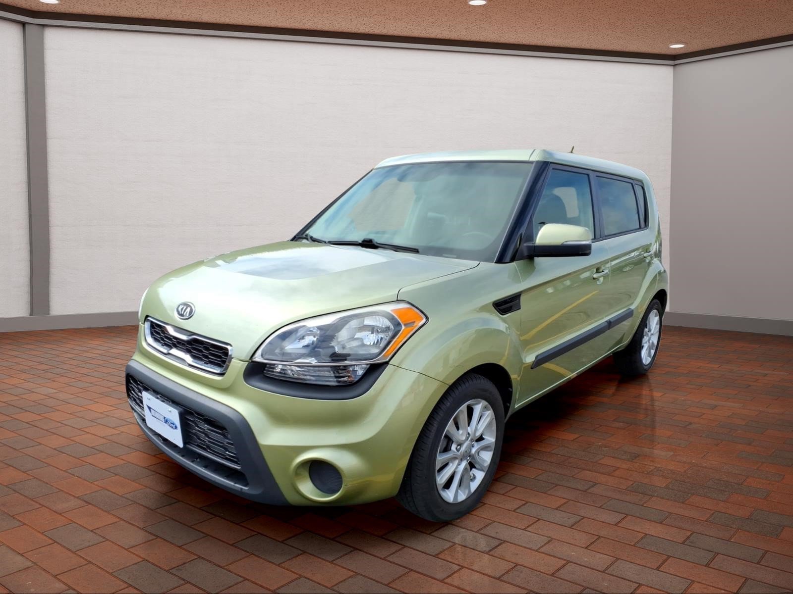 Used 2012 Kia Soul + FWD image 4