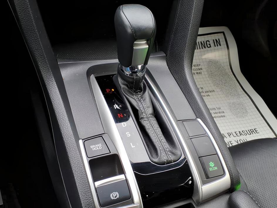 Used 2018 Honda Civic EX-L image 18