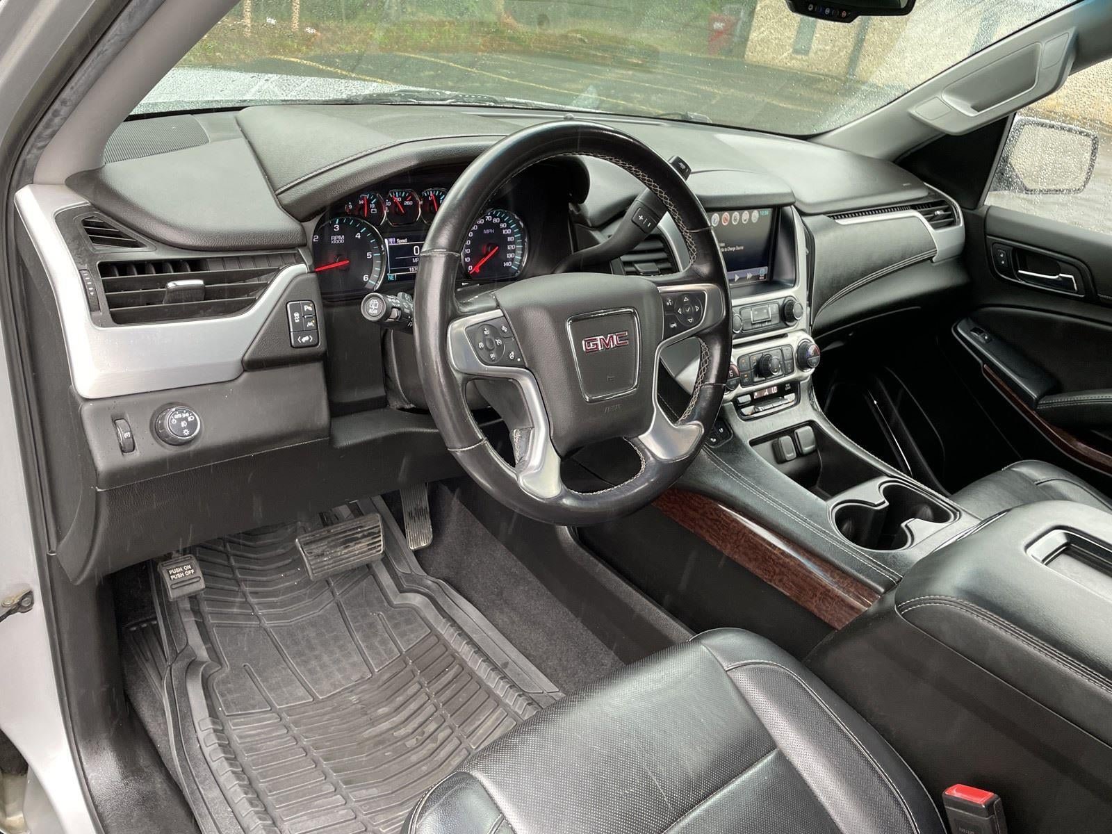 Used 2019 GMC Yukon XL SLT w/ Open Road Package RWD image 14