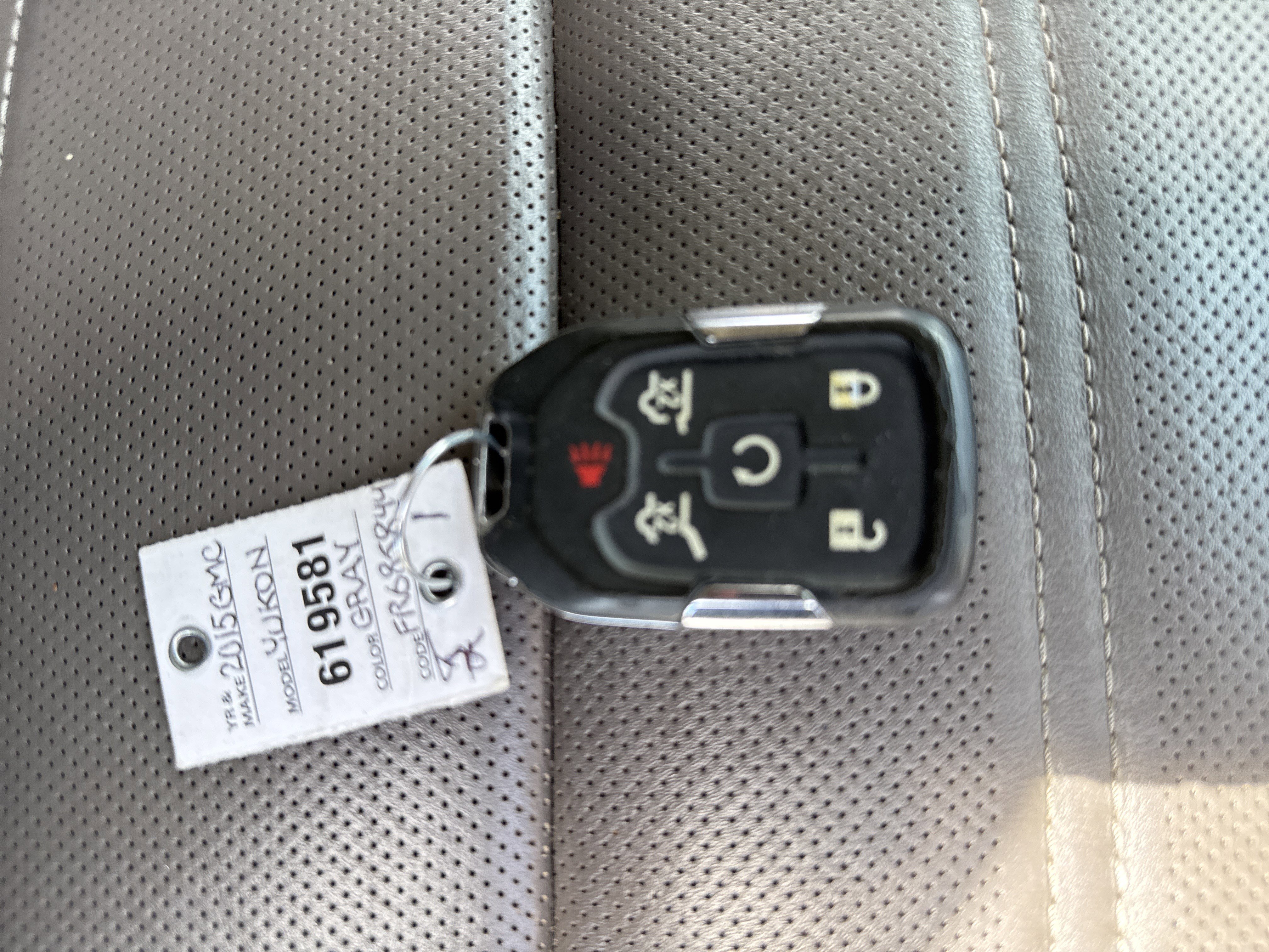 Used 2015 GMC Yukon Denali w/ Open Road Package image 22