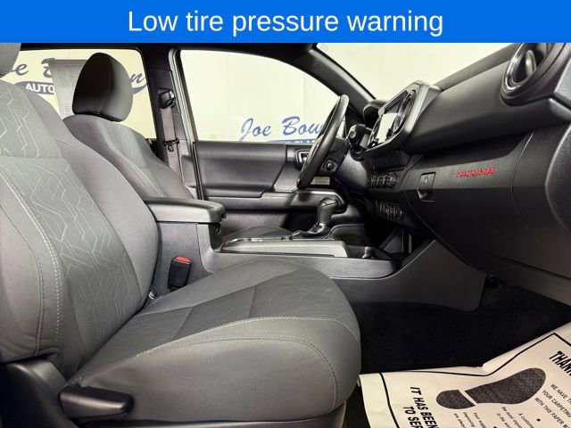 Used 2019 Toyota Tacoma TRD Off-Road image 17