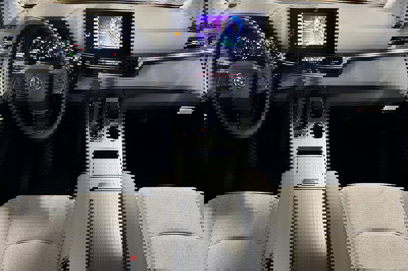 New 2026 Toyota Sienna LE image 15