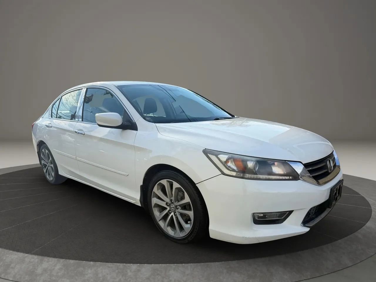 Used 2013 Honda Accord Sport image 3