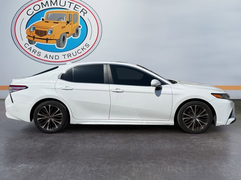 Used 2020 Toyota Camry SE w/ Convenience Package image 7