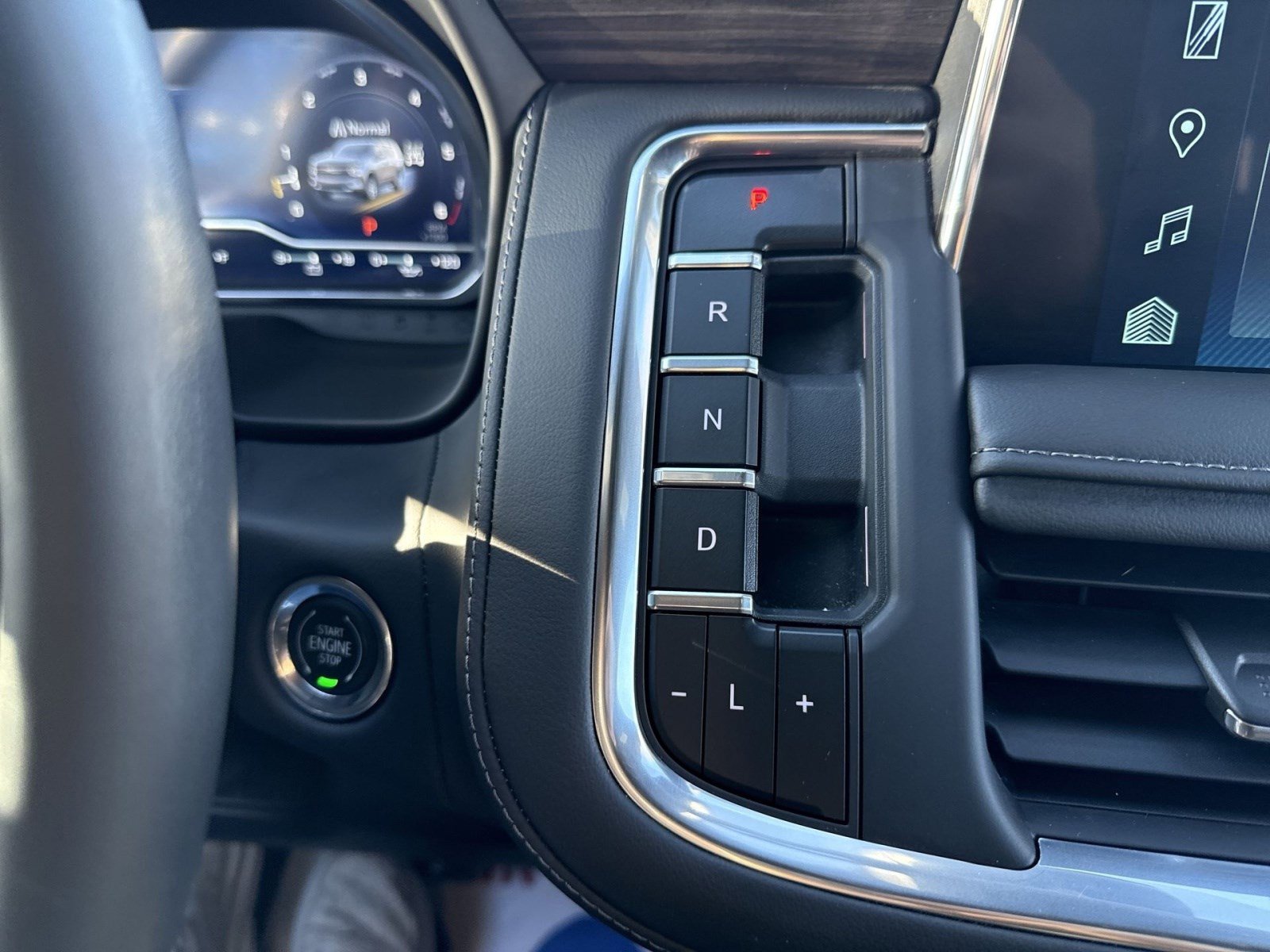 Used 2023 Chevrolet Tahoe Z71 image 21