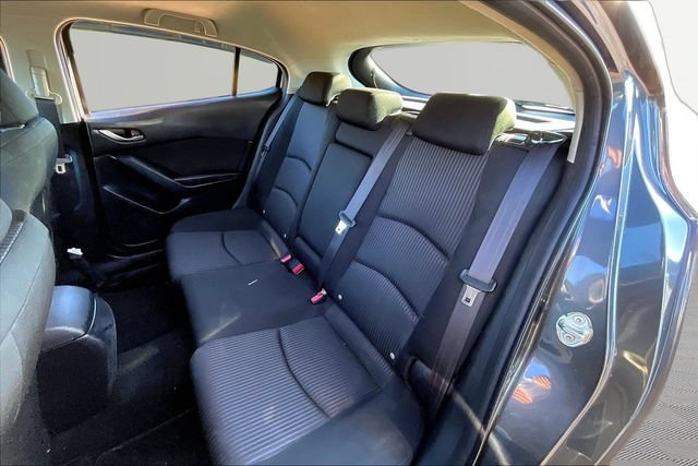 Used 2016 MAZDA MAZDA3 i Touring FWD image 16