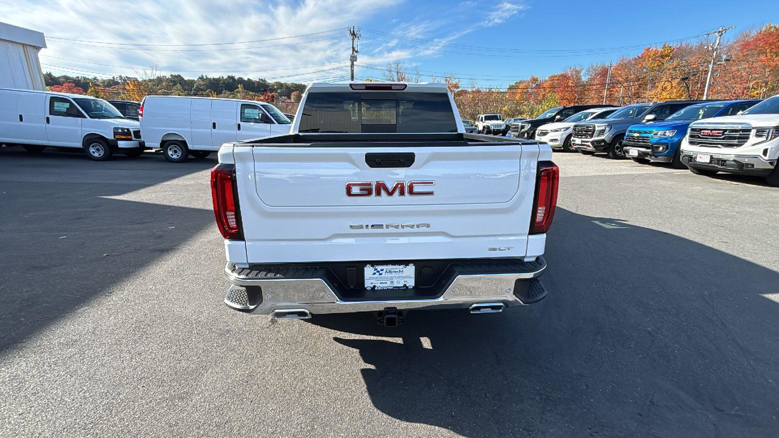 New 2026 GMC Sierra 1500 SLT w/ SLT Convenience Package image 6