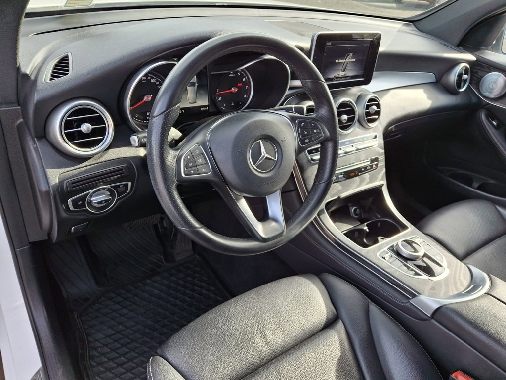 Used 2018 Mercedes-Benz GLC 300 4MATIC image 12
