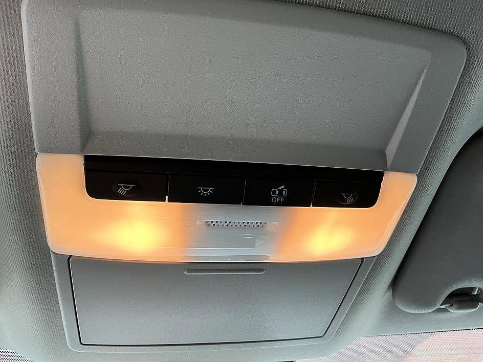 Used 2025 Nissan Sentra SV FWD image 22