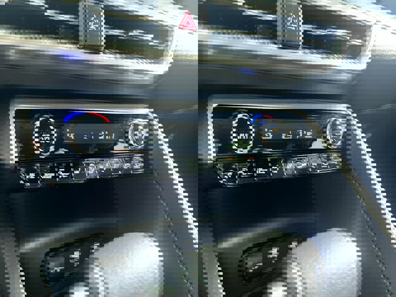 Used 2023 Kia K5 LXS image 25