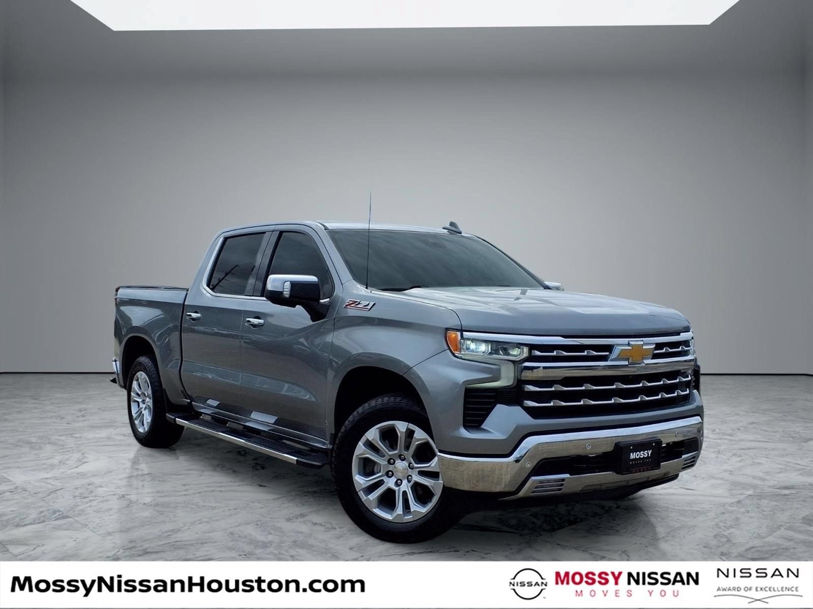 Used 2023 Chevrolet Silverado 1500 LTZ AWD/4WD image 1