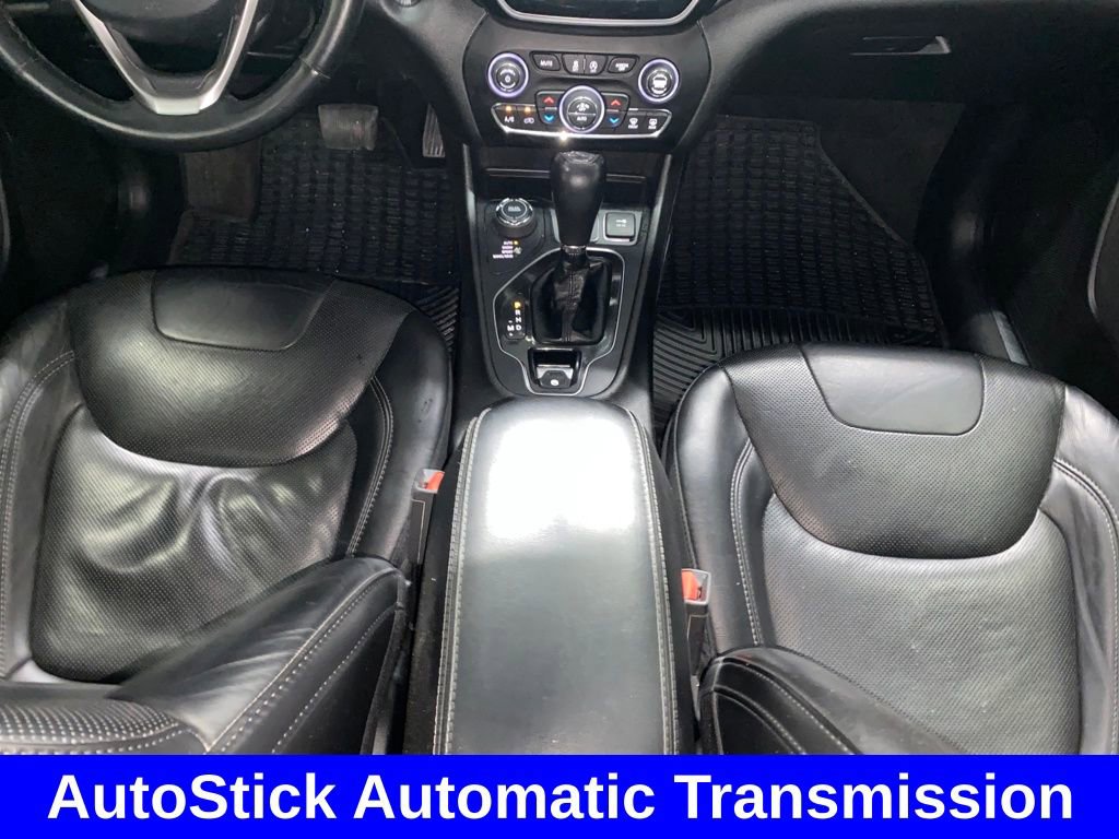 Used 2019 Jeep Cherokee Limited w/ Trailer Tow Group image 21