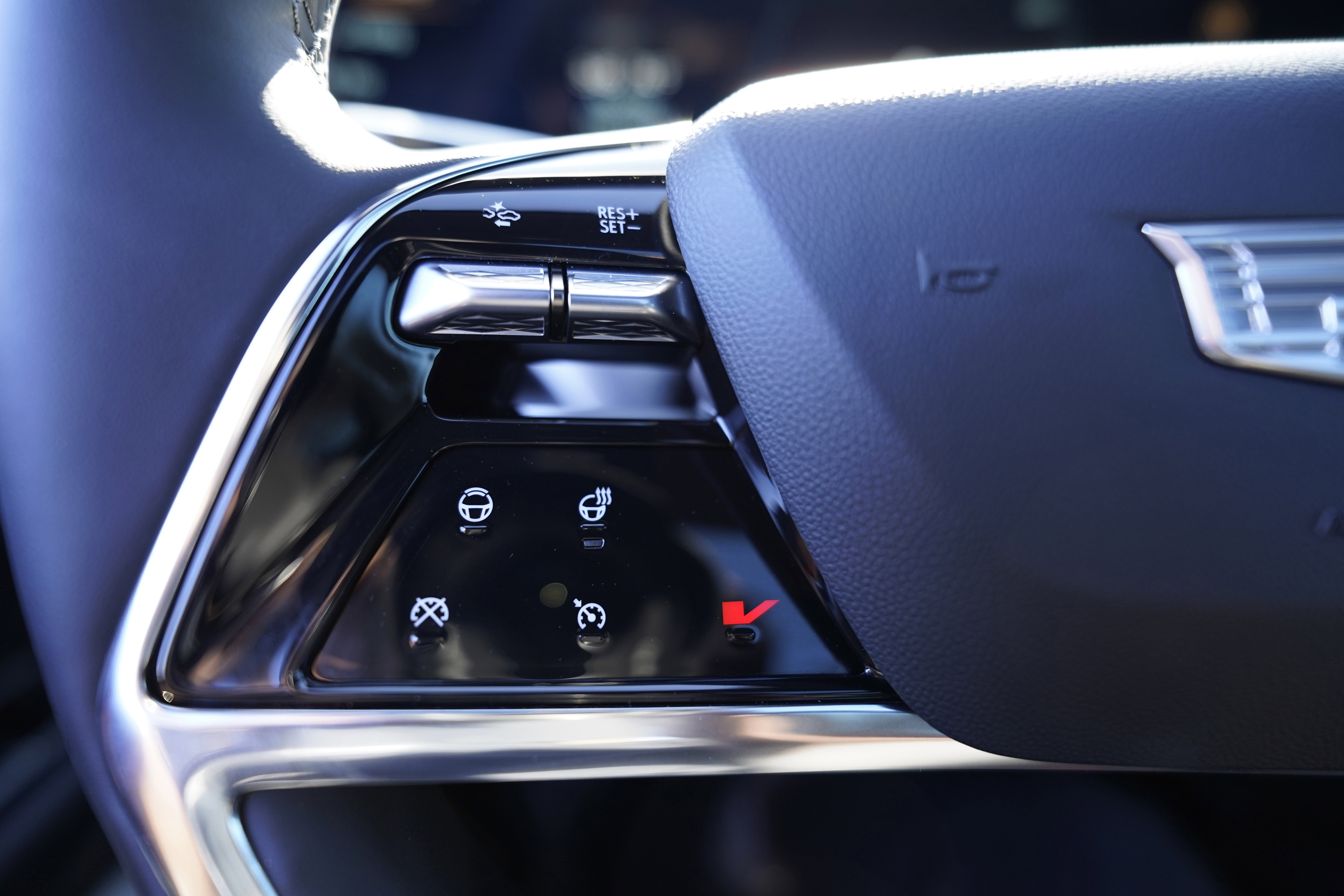 Used 2026 Cadillac Vistiq Sport image 30