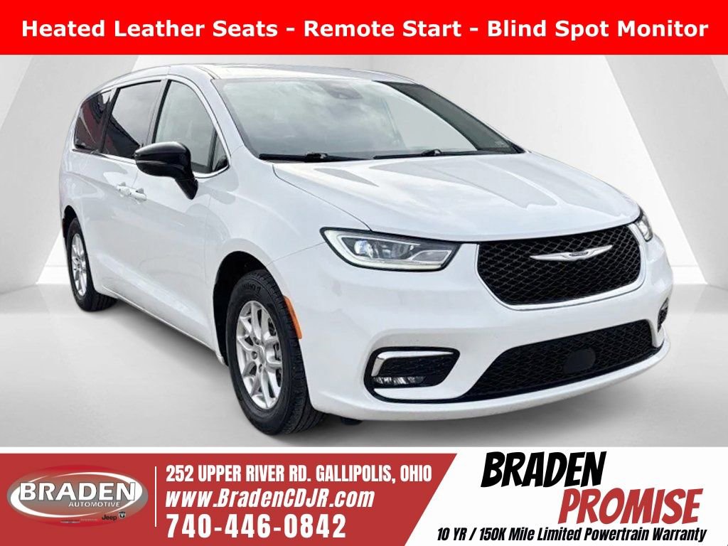 Used 2024 Chrysler Pacifica Touring-L