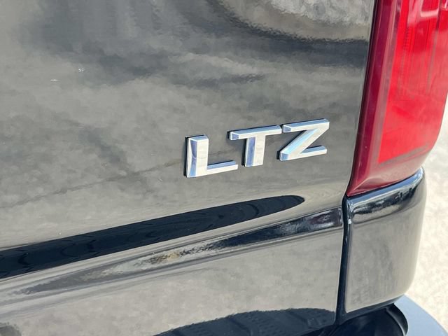 Used 2020 Chevrolet Silverado 3500 LTZ w/ LTZ Plus Package AWD/4WD image 16