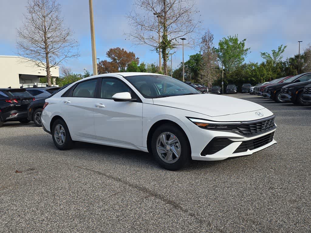 New 2026 Hyundai Elantra SE image 9
