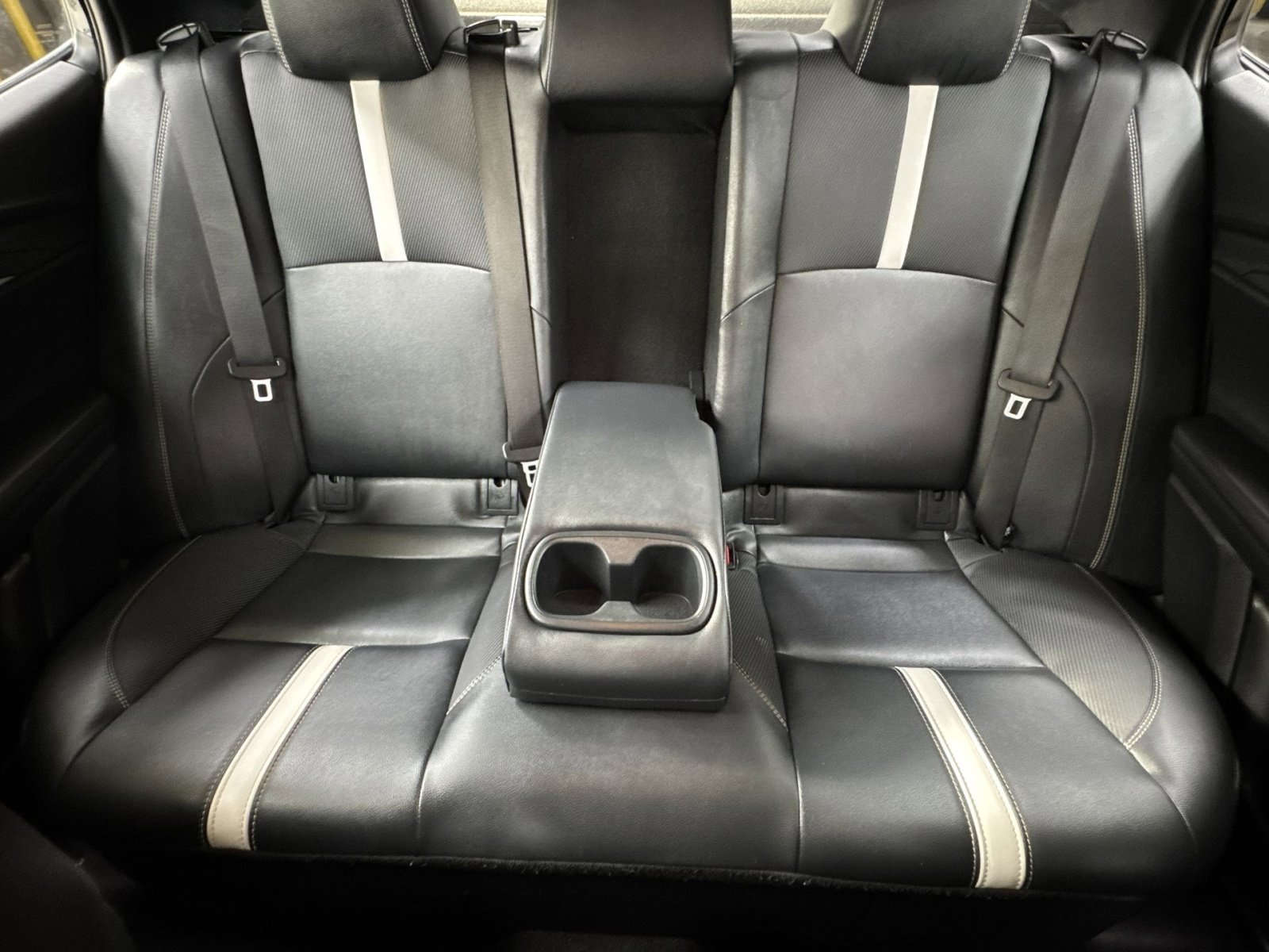 Used 2025 Toyota Camry SE w/ Convenience Package image 5