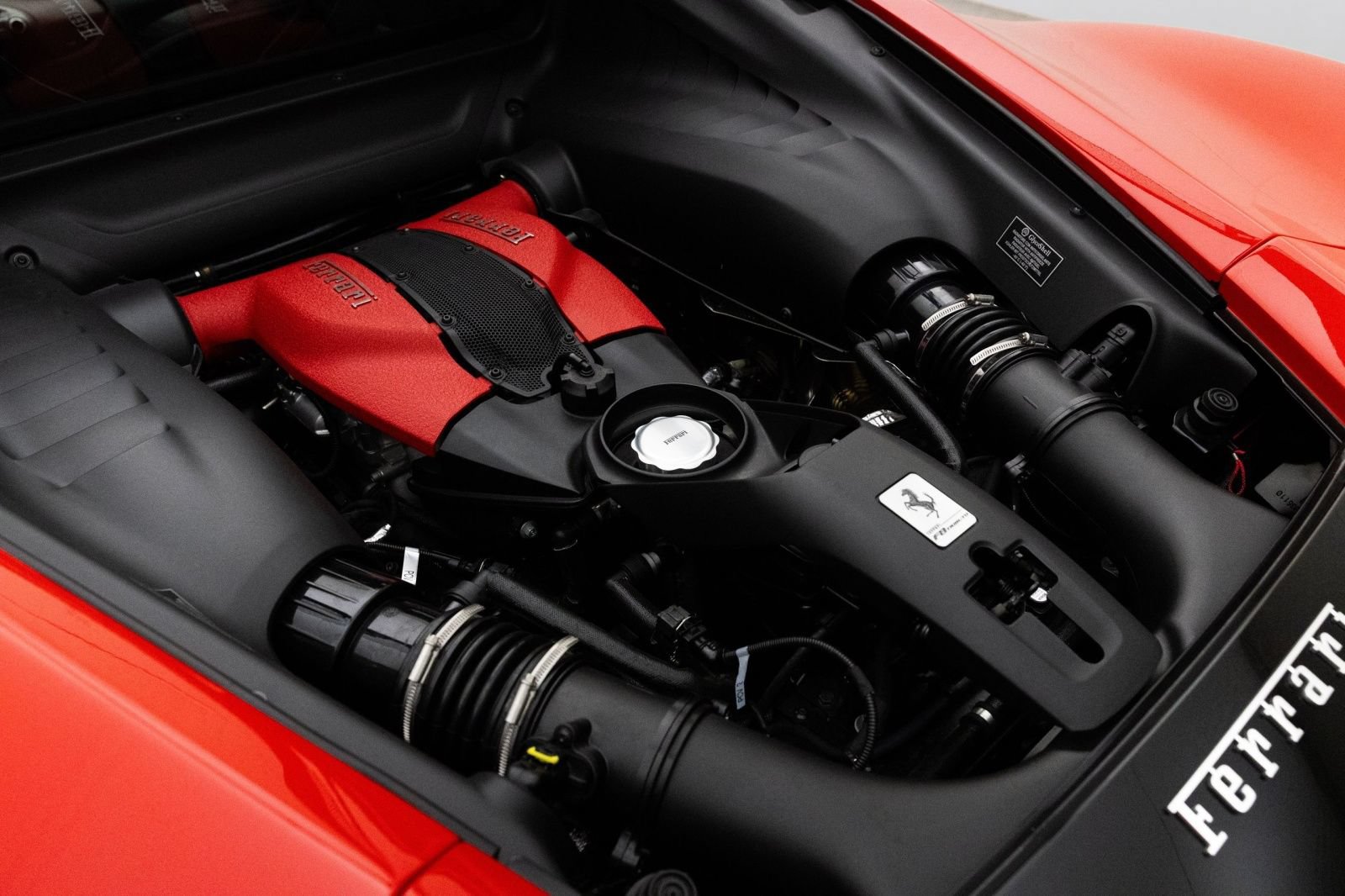 Used 2021 Ferrari F8 Tributo RWD image 25