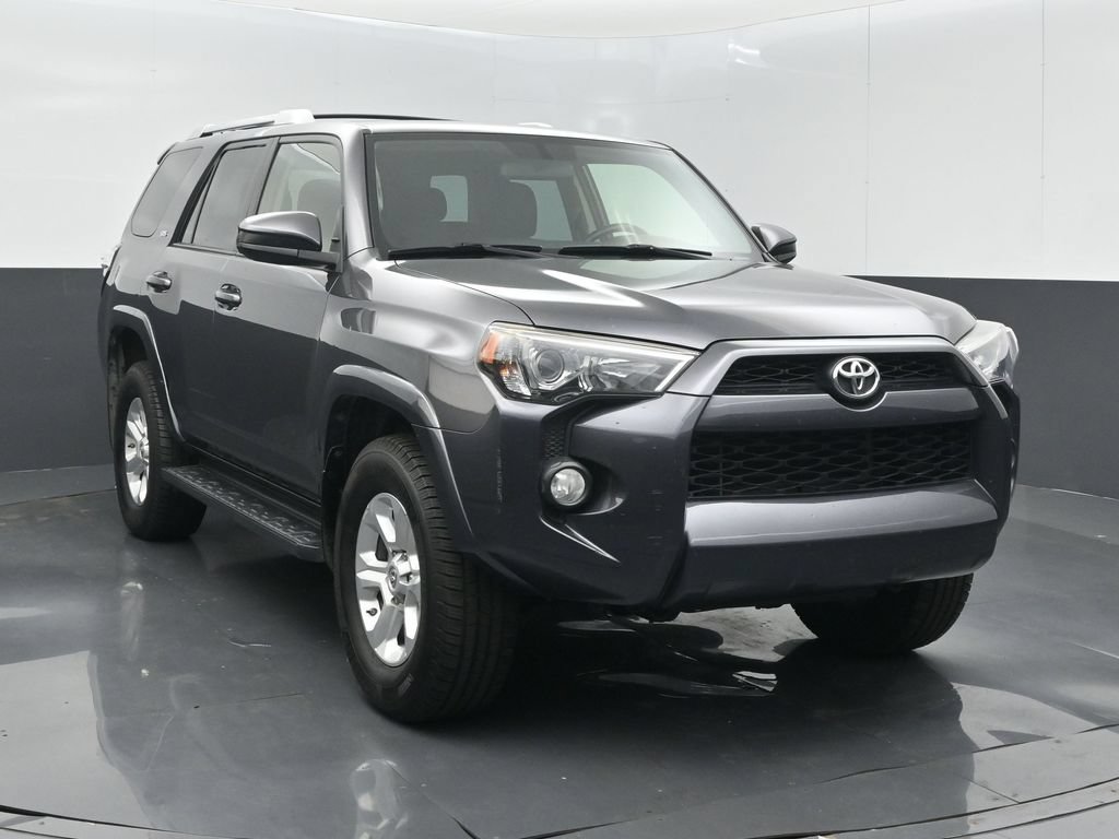 Used 2014 Toyota 4Runner SR5 AWD/4WD image 3