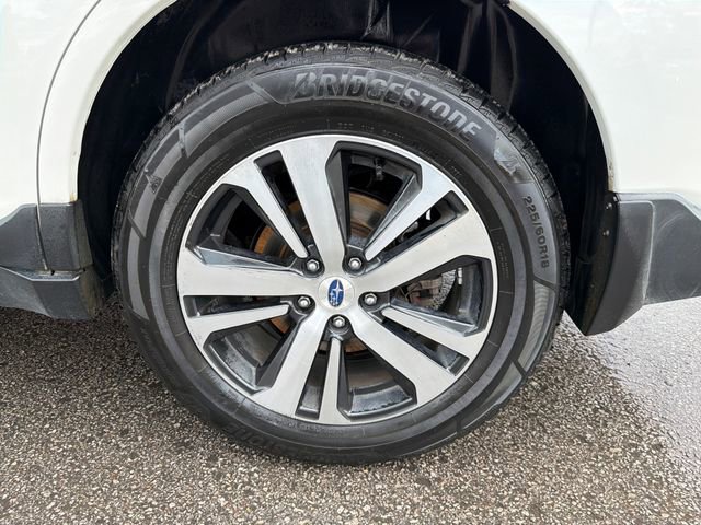 Used 2019 Subaru Outback 3.6R Limited image 26
