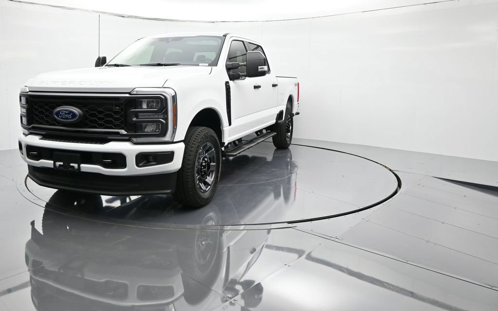 New 2026 Ford F350 XL w/ XL Chrome Package image 9
