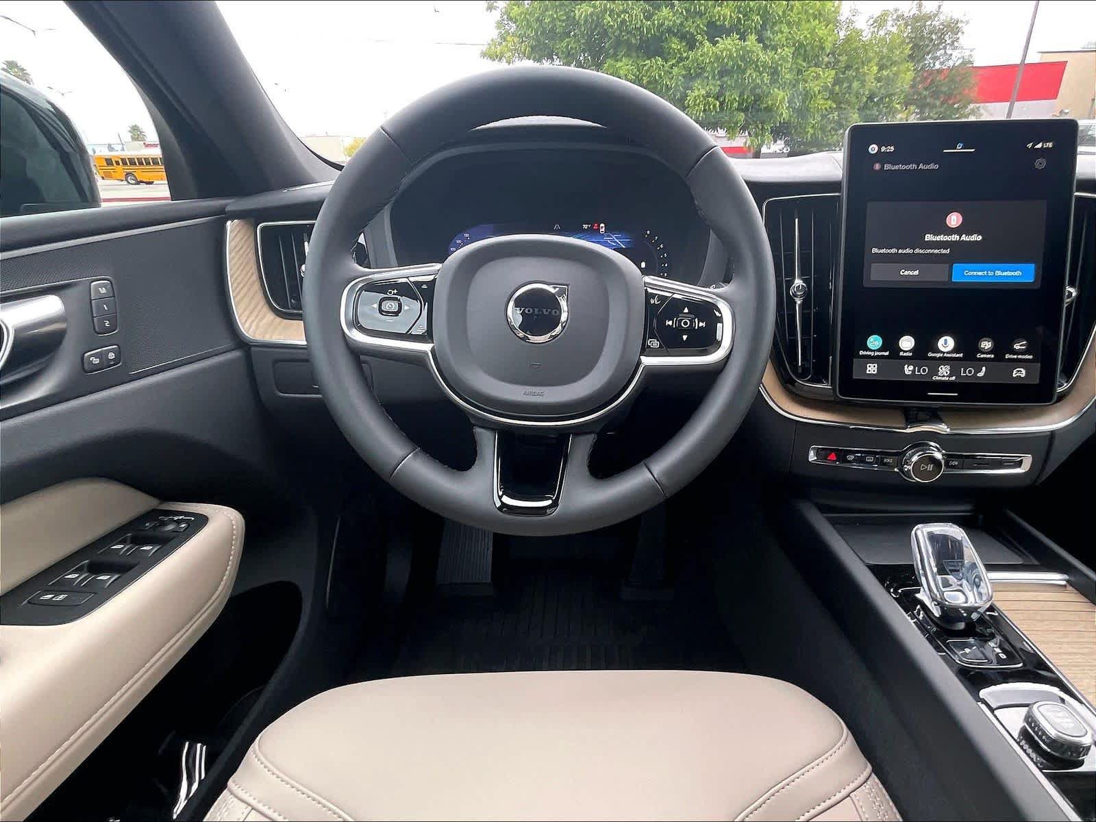 New 2027 Volvo XC60 B5 Core AWD/4WD image 15