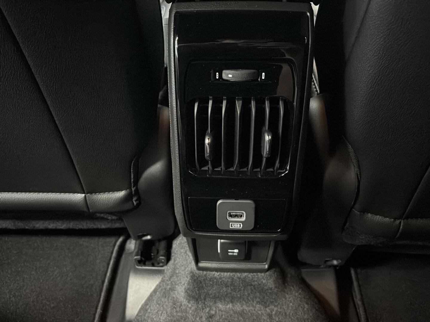 New 2026 Jeep Compass Latitude AWD/4WD image 29