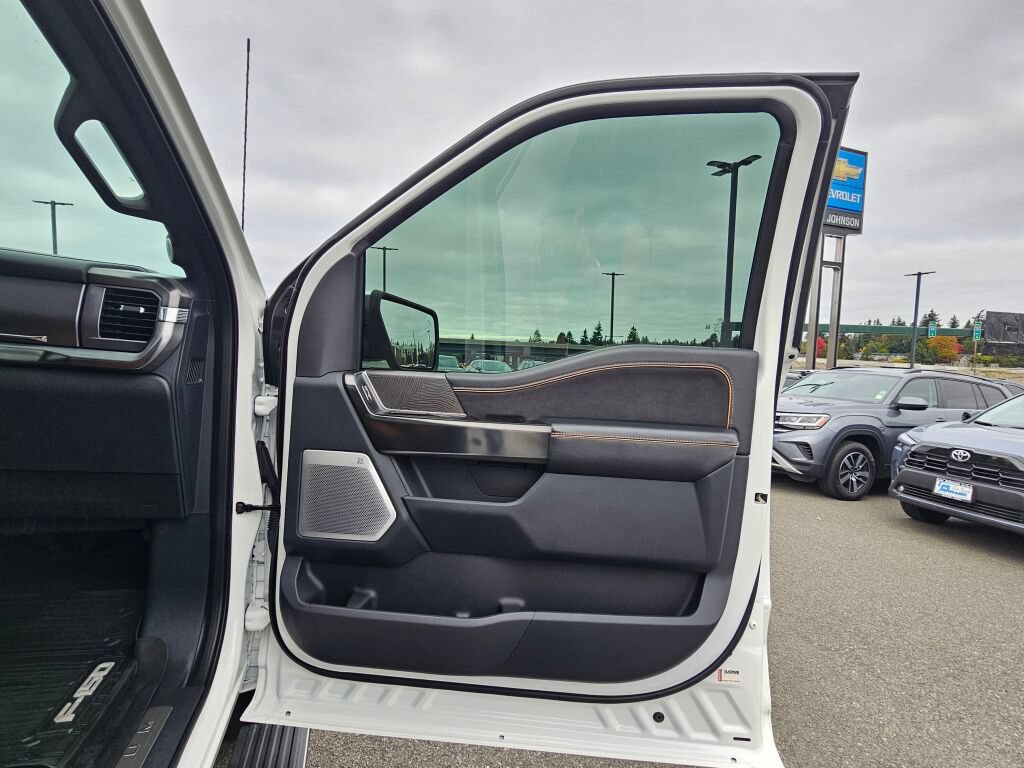 Used 2022 Ford F150 Platinum AWD/4WD image 32