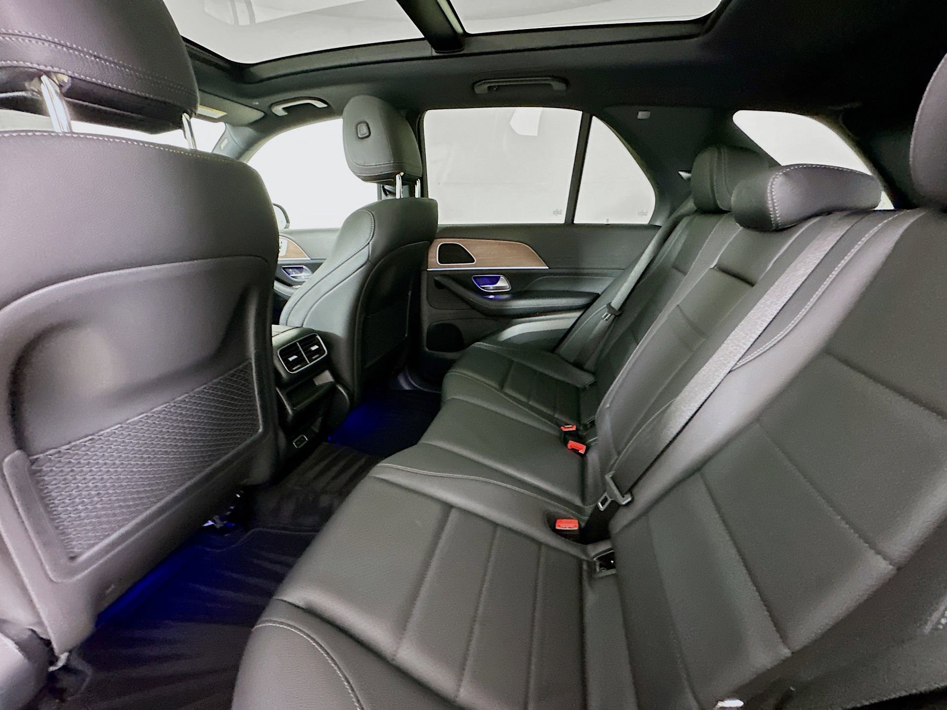 Used 2025 Mercedes-Benz GLE 350 4MATIC image 27