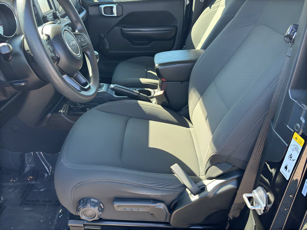 Used 2019 Jeep Wrangler Sport AWD/4WD image 19