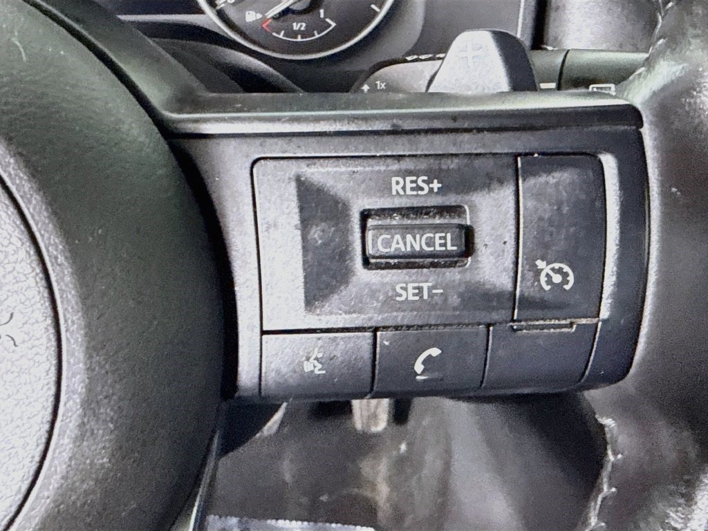 Used 2021 Nissan Rogue S FWD image 14