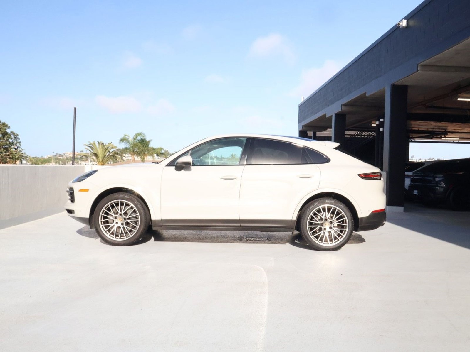 Certified 2023 Porsche Cayenne S AWD/4WD image 2