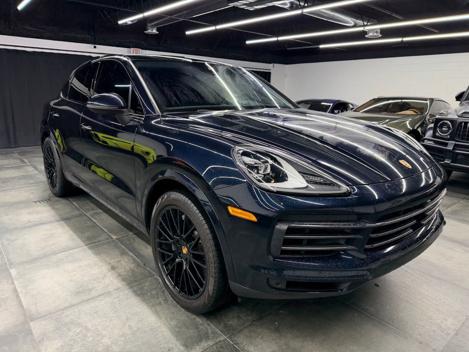 Used 2023 Porsche Cayenne Coupe image 9