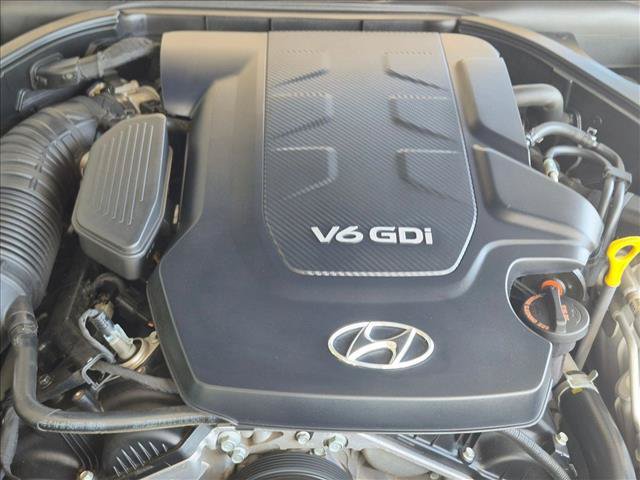 Used 2015 Hyundai Genesis 3.8 w/ Option Group 02 RWD image 24