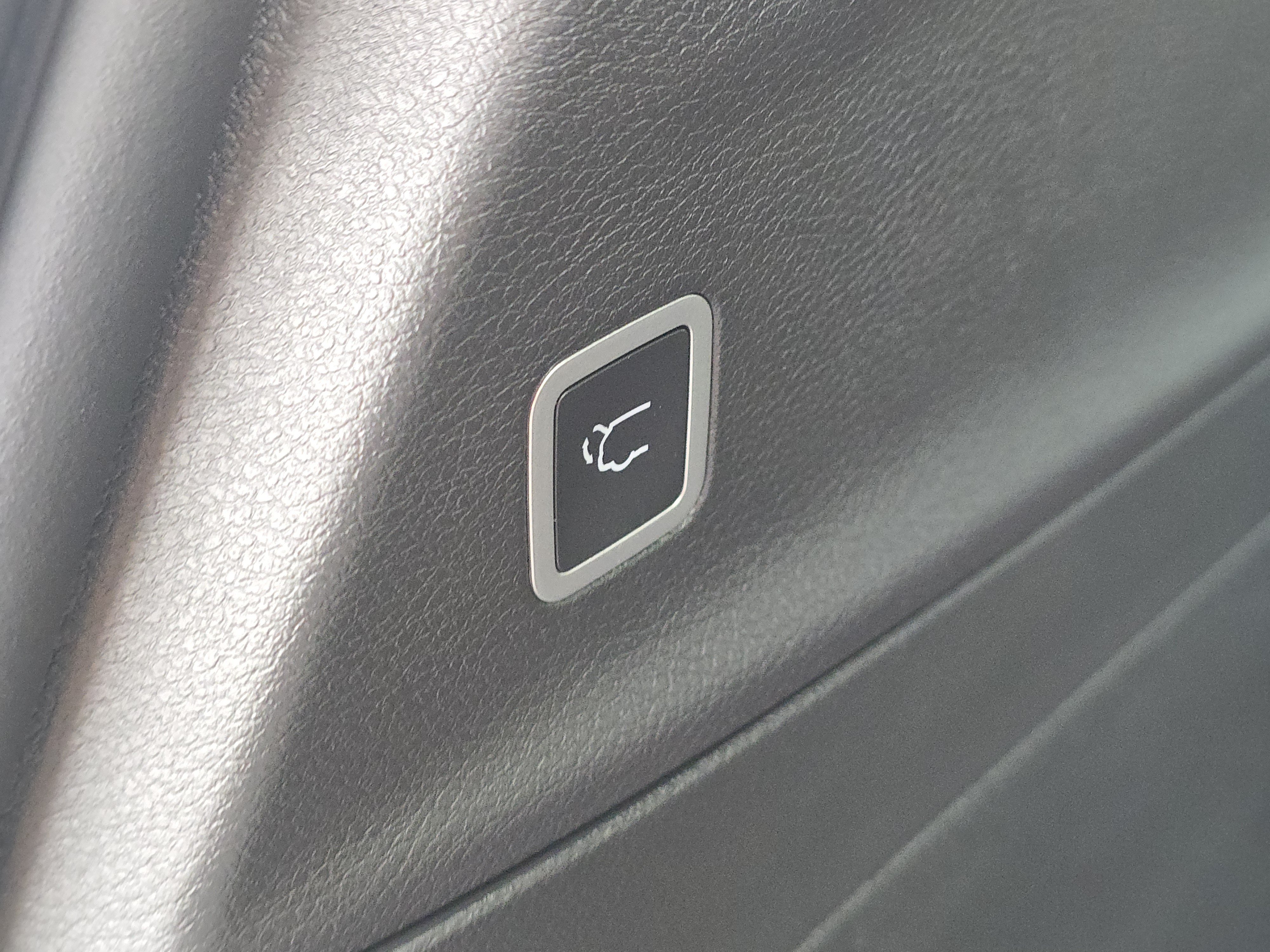 New 2026 Chrysler Pacifica Select FWD image 20