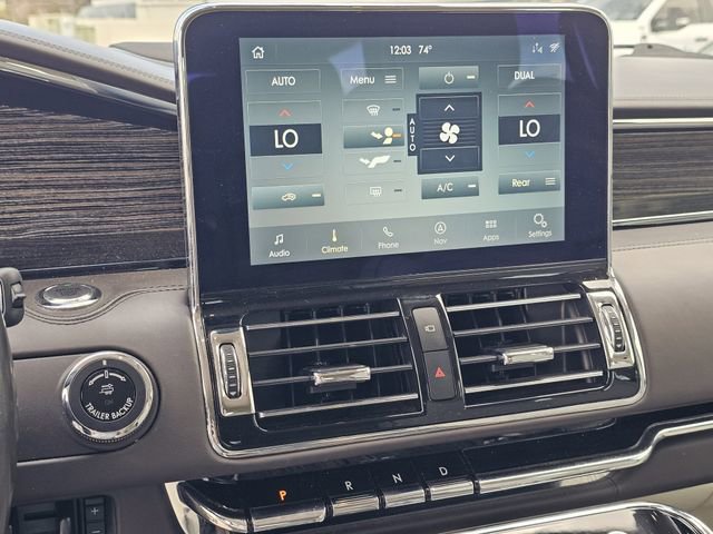 Used 2020 Lincoln Navigator Black Label w/ Cargo Convenience Package image 10