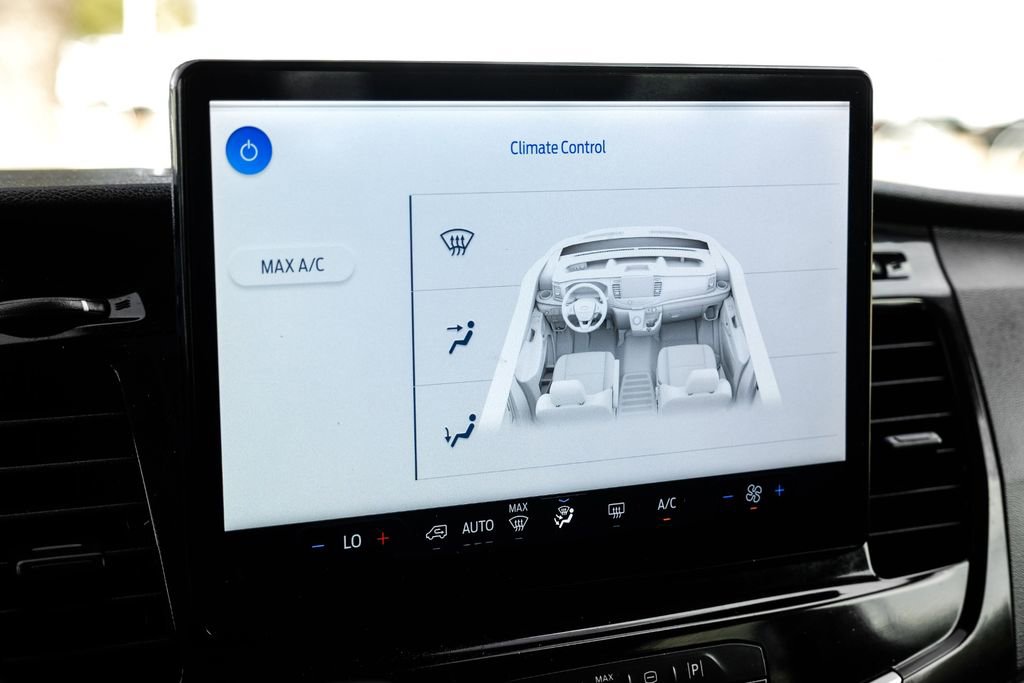 Used 2023 Ford Transit 350 XLT image 28