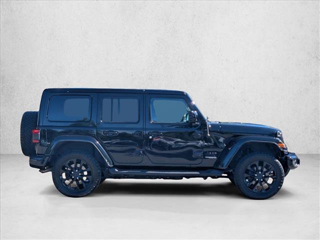 Used 2021 Jeep Wrangler Unlimited Sahara AWD/4WD image 4