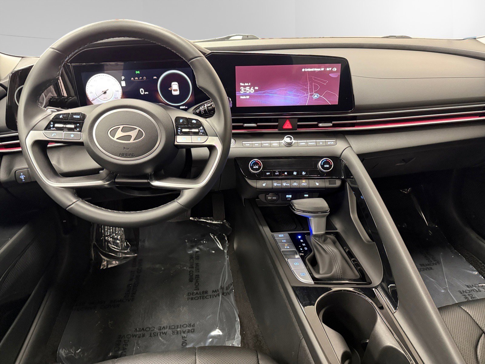 Used 2024 Hyundai Elantra Limited FWD image 10