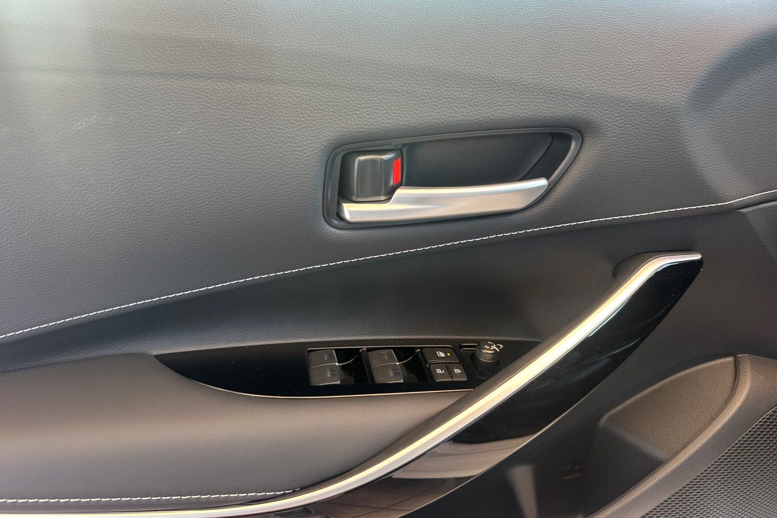 New 2026 Toyota Corolla XSE FWD image 12