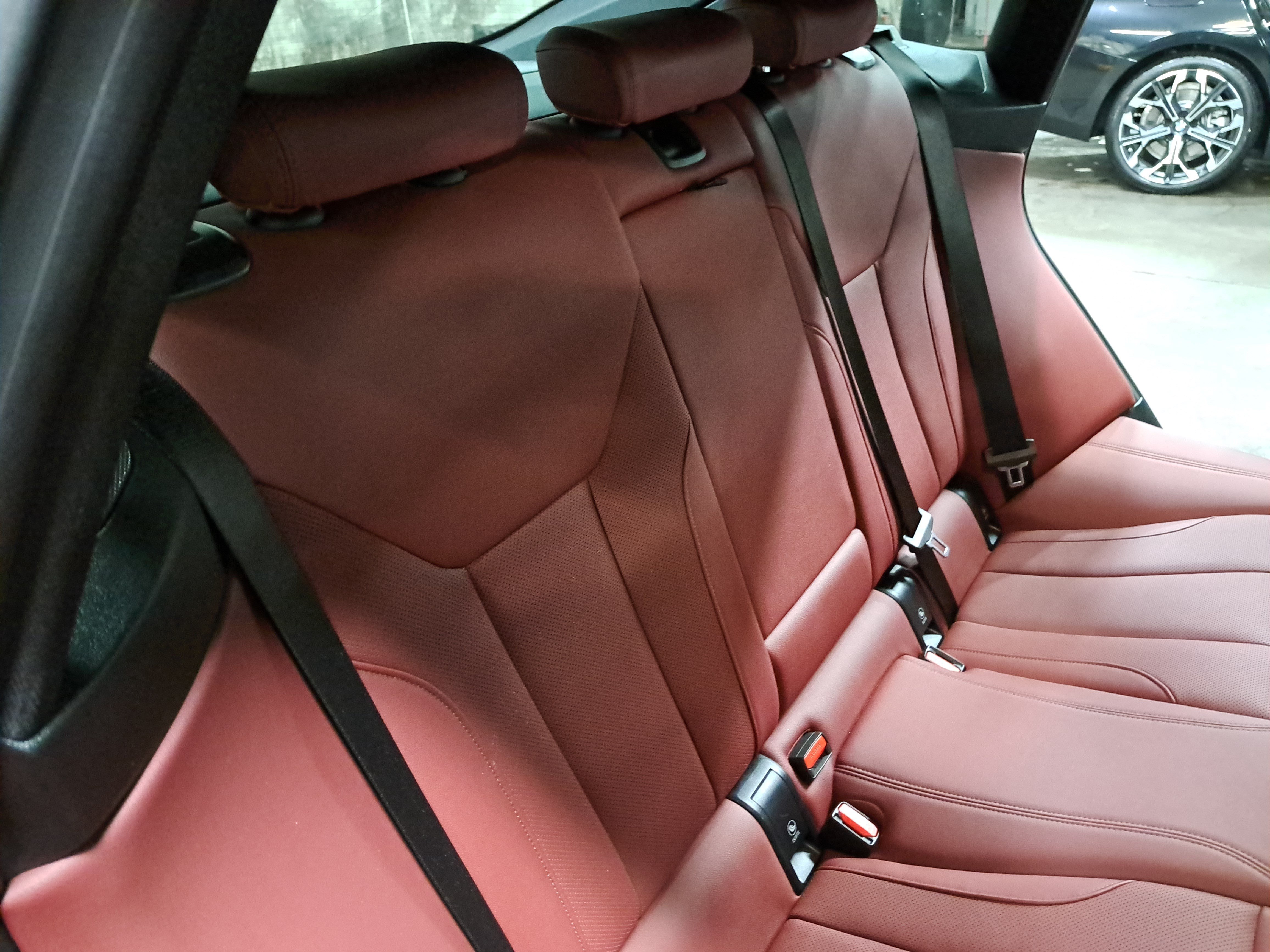 Certified 2024 BMW i4 eDrive35 w/ Premium Package RWD image 13
