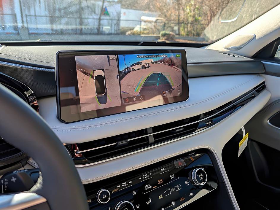 New 2026 INFINITI QX60 Luxe image 15