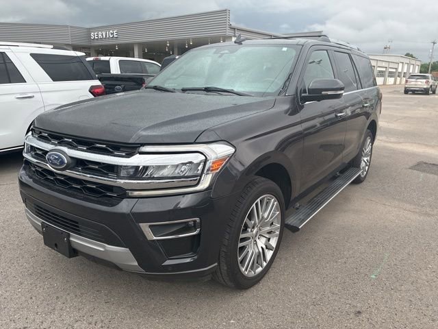 Used 2024 Ford Expedition Limited AWD/4WD image 1