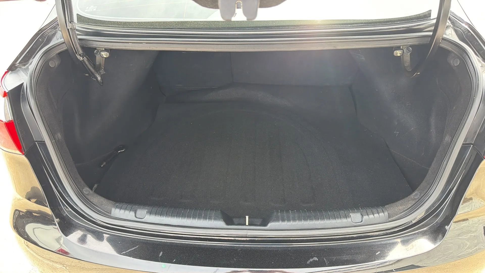 Used 2014 Kia Forte LX w/ Popular Package image 7