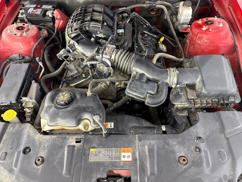 Used 2013 Ford Mustang Coupe RWD image 19