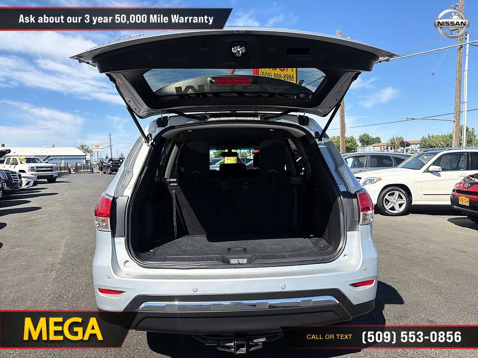 Used 2015 Nissan Pathfinder SV FWD image 16