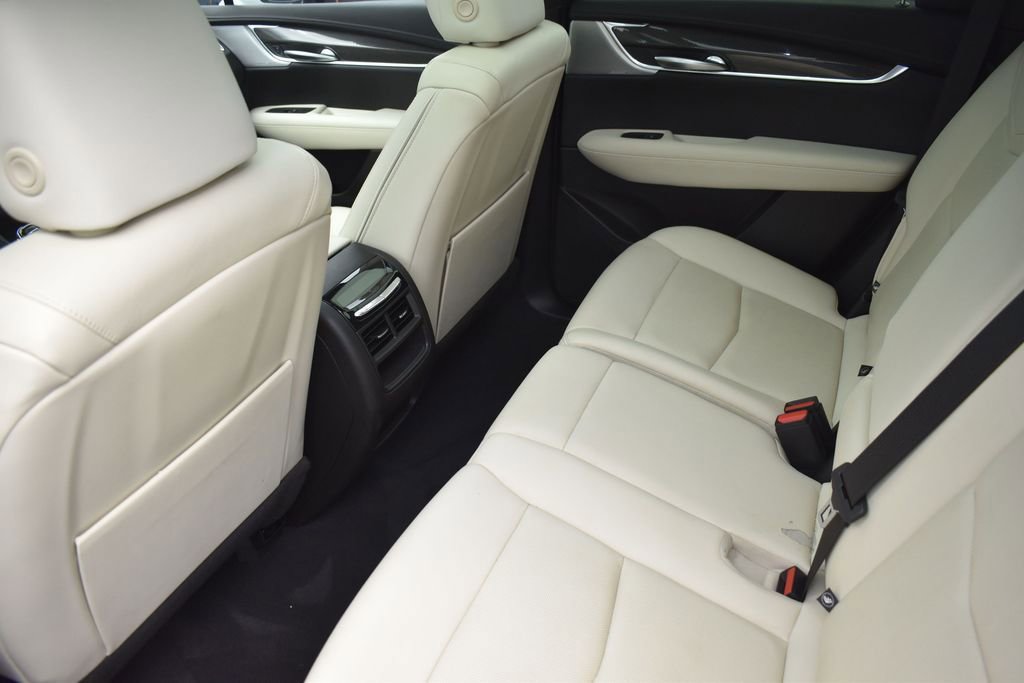 Used 2023 Cadillac XT5 Sportv w/ Technology Package AWD/4WD image 26